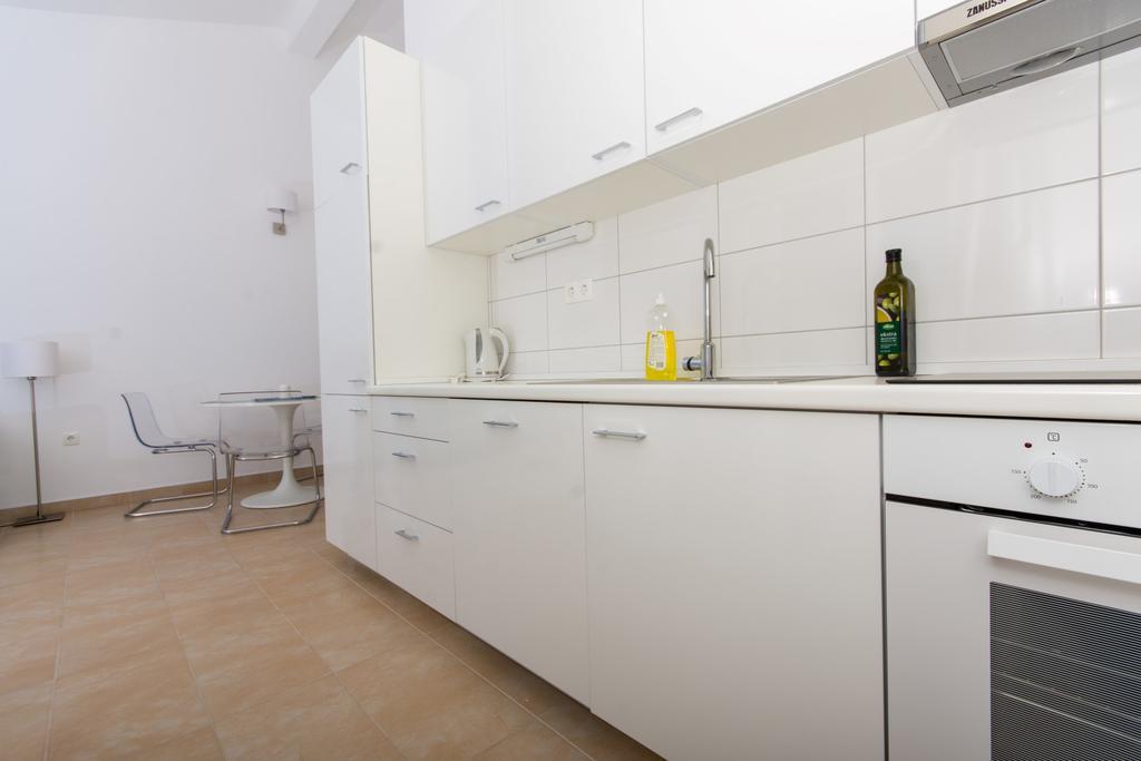 Apartment Flynn Trogir Bagian luar foto