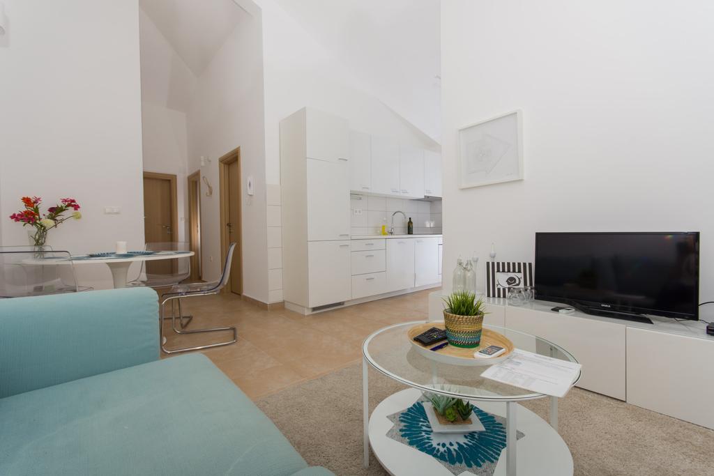 Apartment Flynn Trogir Bagian luar foto