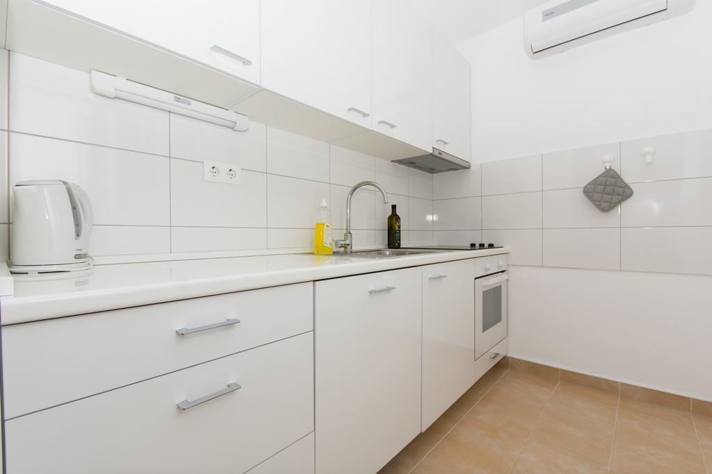 Apartment Flynn Trogir Bagian luar foto